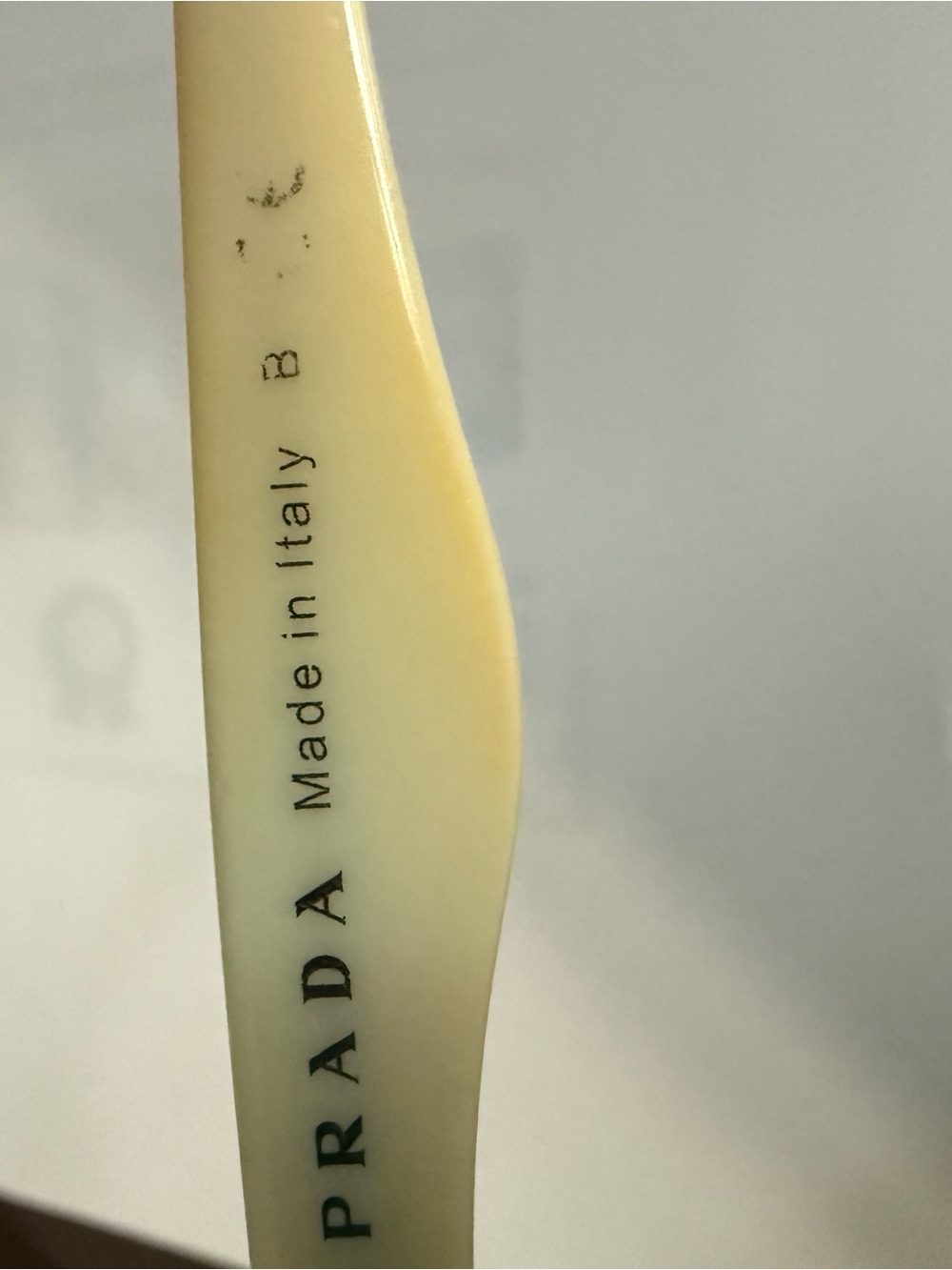 Vintage Prada white cat eye sunglasses - Picture 4 of 6